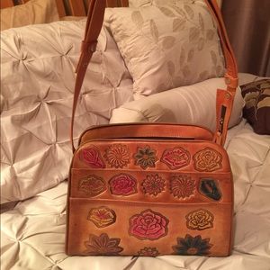 Beautiful handbag leather!!